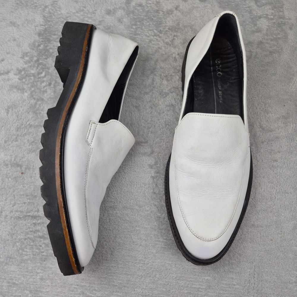 ECCO Incise White Black Leather Lug Sole Loafers Womens 39 US 8-8.5 Dress Shoes